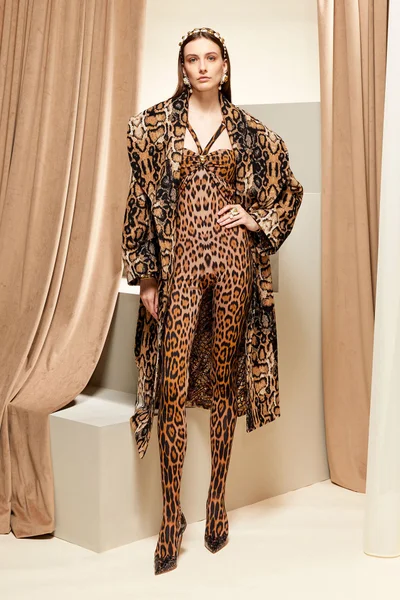 Look 5